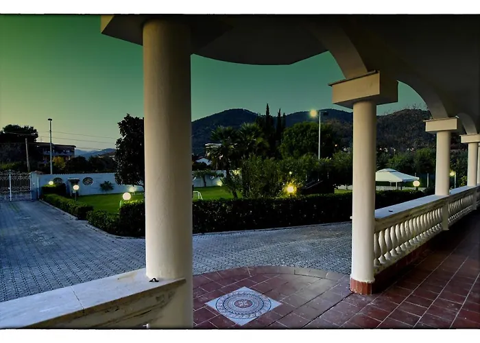 Costiera Nocleg ze śniadaniem Salerno